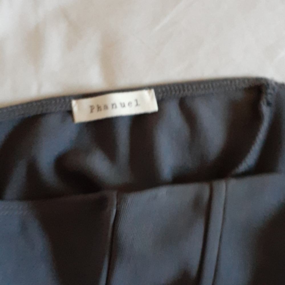 Dress - Picture 5 of 6